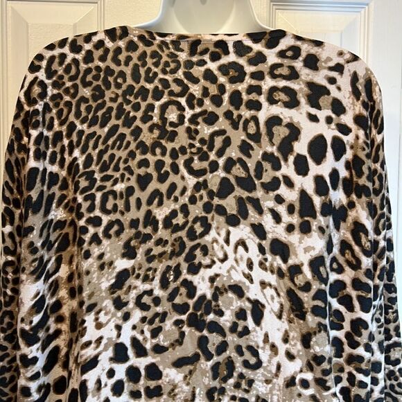 Tribal Animal Print Twisted Front Long Sleeve Oversized Sweater Size Small - Picture 7 of 10